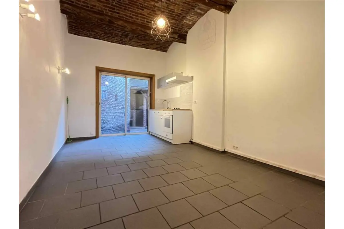 Maison à louer à Tournai 7500 650.00€ 1 chambres 60.00m² - annonce 654390