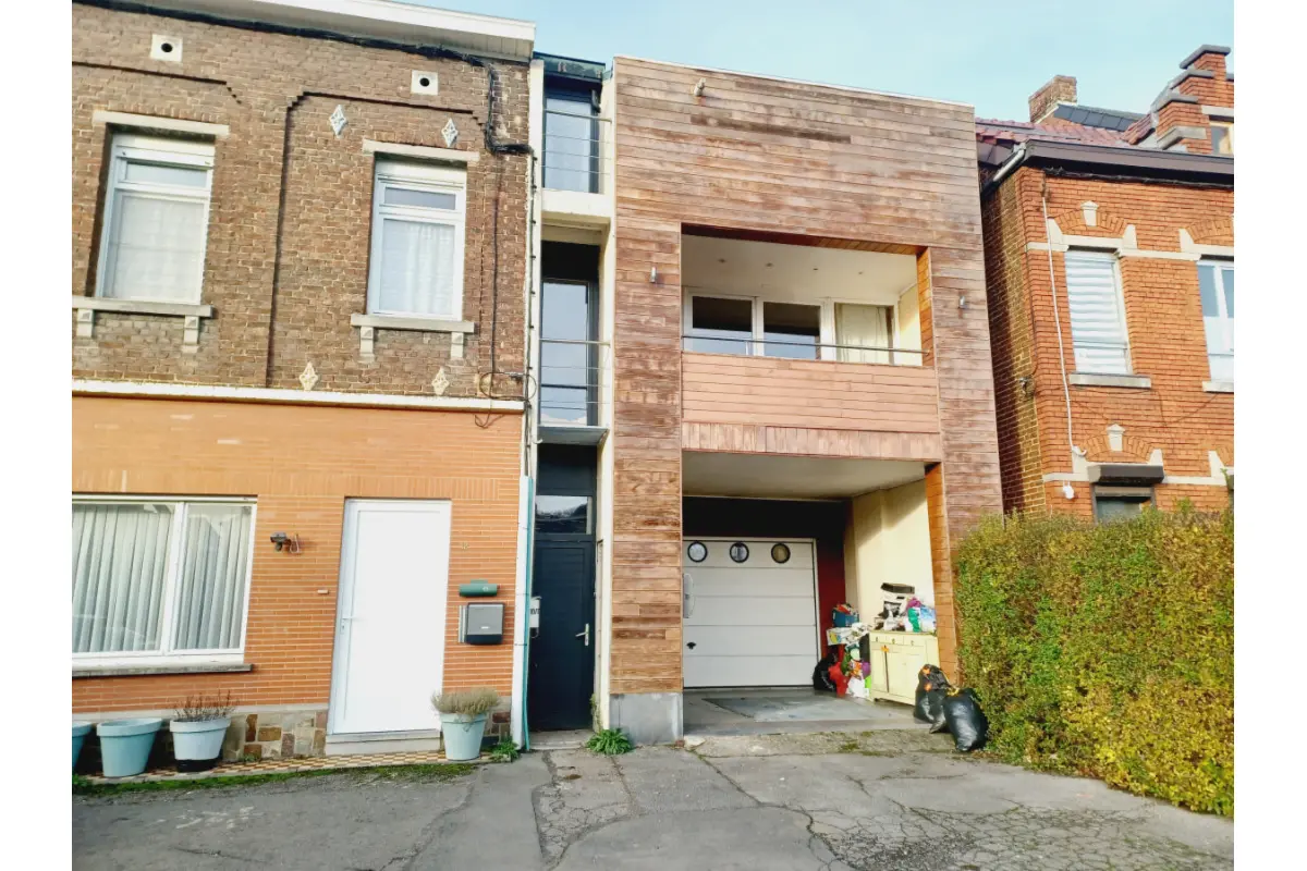 Maison à louer à Strépy-Bracquegnies 7110 750.00€ 2 chambres 80.00m² - annonce 655759