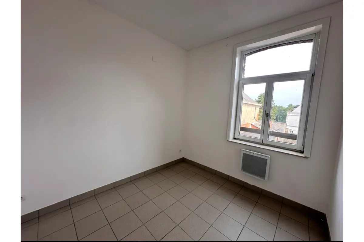 Appartement à  à Bon-Secours 7603 61000.00€ 1 chambres 50.00m² - annonce 656138