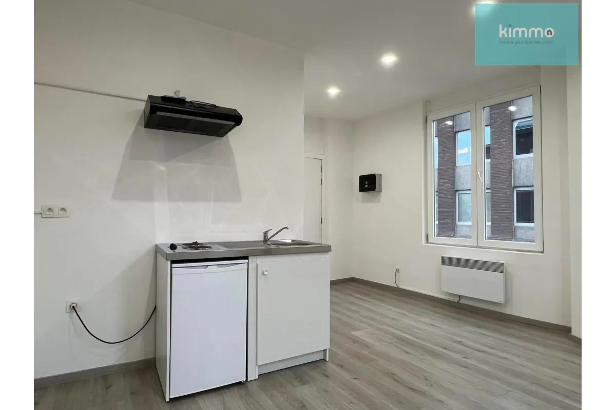 Appartement à louer à Charleroi 6000 450.00€  chambres 27.00m² - annonce 656437