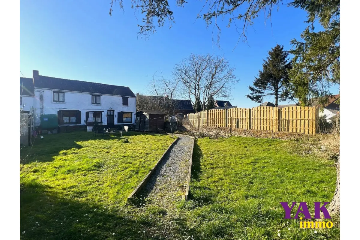 Maison à vendre à Leval-Trahegnies 7134 79000.00€ 3 chambres 95.00m² - annonce 656908