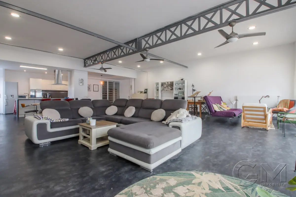 Loft à vendre à Mouscron 7700 319000.00€ 3 chambres 276.00m² - annonce 657885