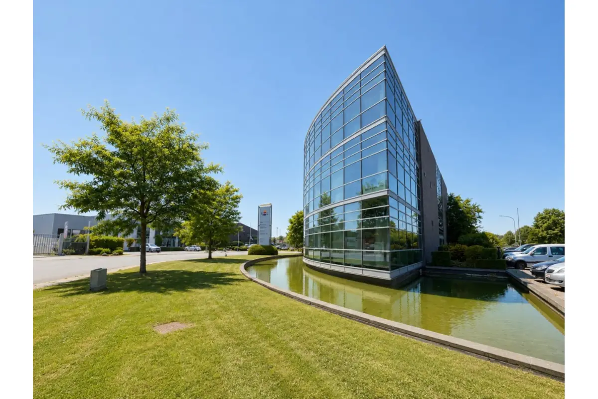 Commerce à  à Tournai 7500 2995.00€  chambres m² - annonce 659290