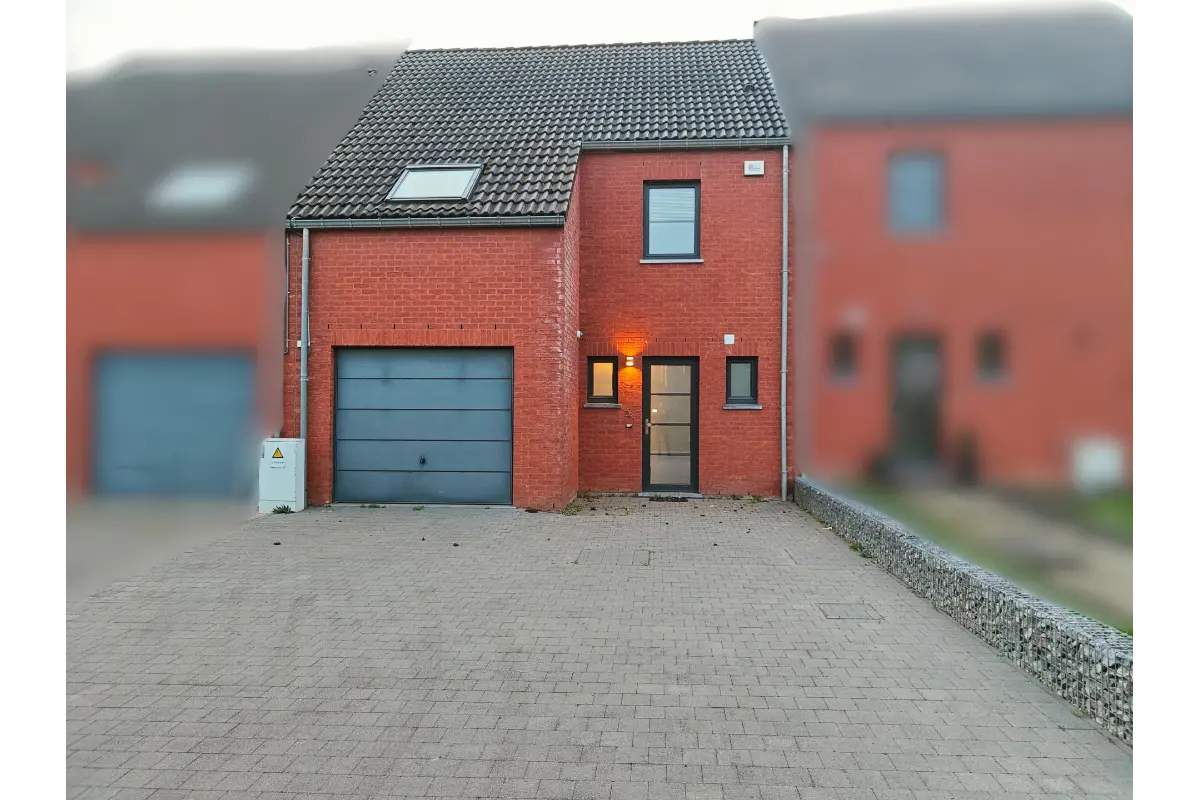 Maison à louer à Gilly 6060 1400.00€ 4 chambres 190.00m² - annonce 659504