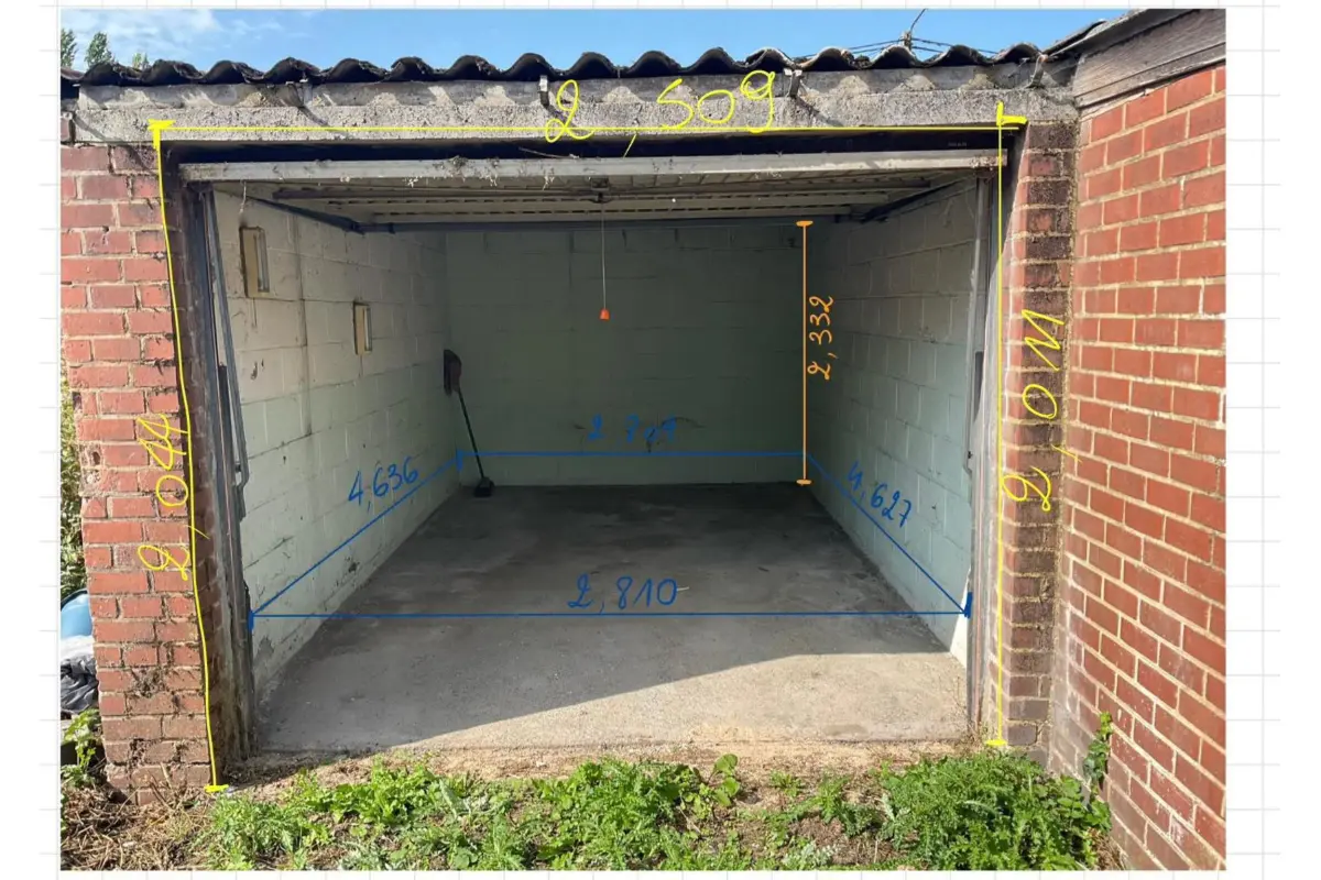 Box à vendre à Marchienne-au-Pont 6030 8000.00€  chambres m² - annonce 659109