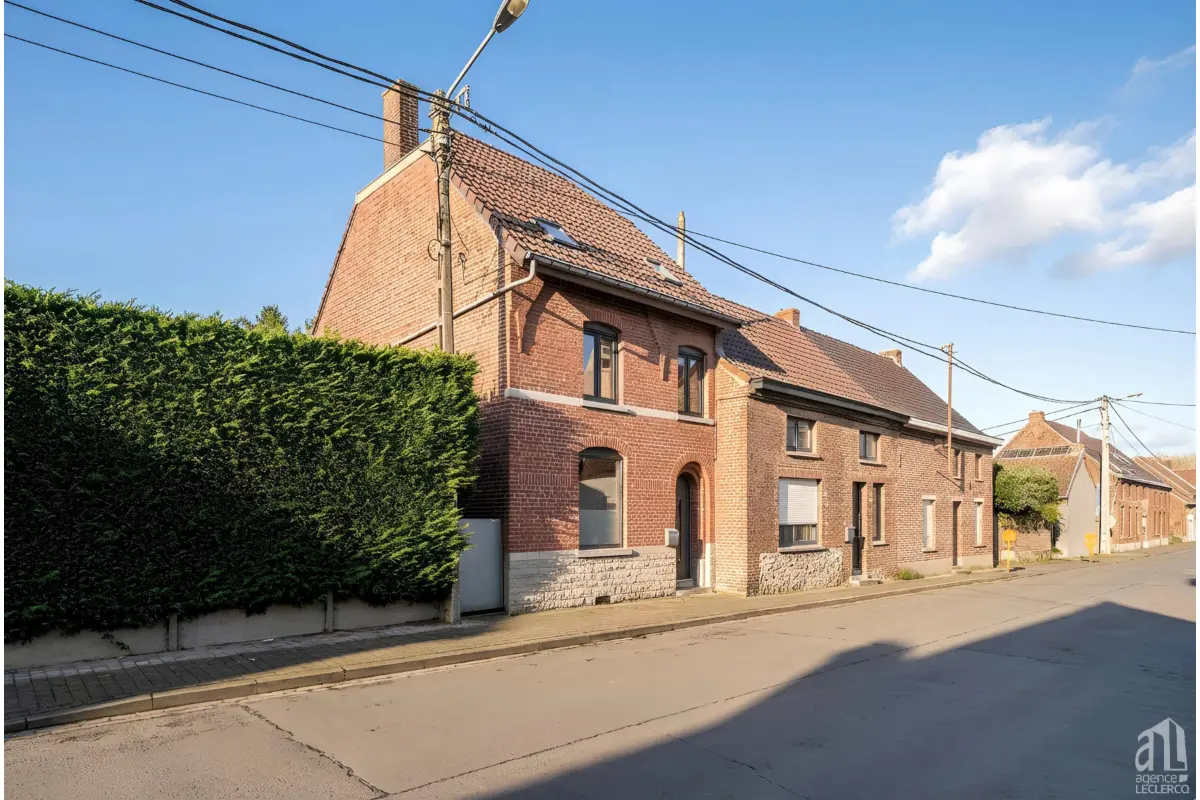 Maison à  à Barry 7534 1070.00€ 4 chambres m² - annonce 660272