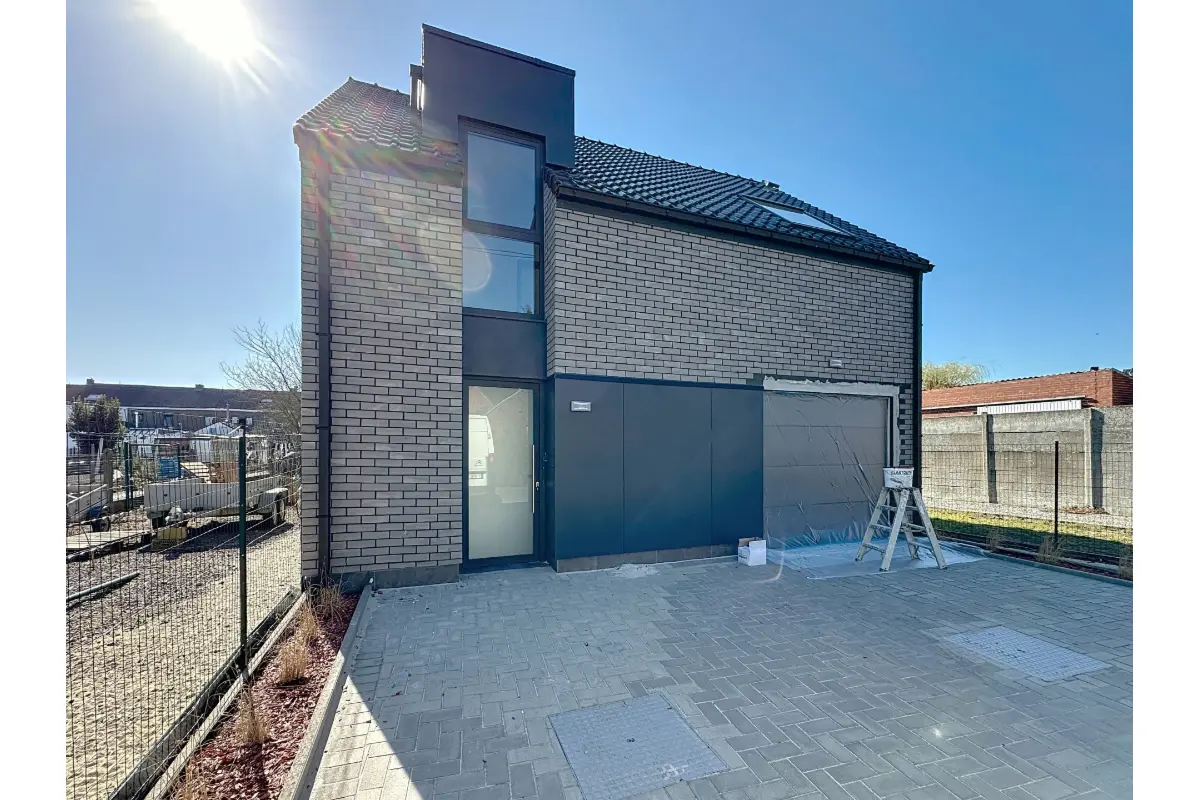 Maison à louer à Estaimpuis 7730 1400.00€ 4 chambres 180.00m² - annonce 660315