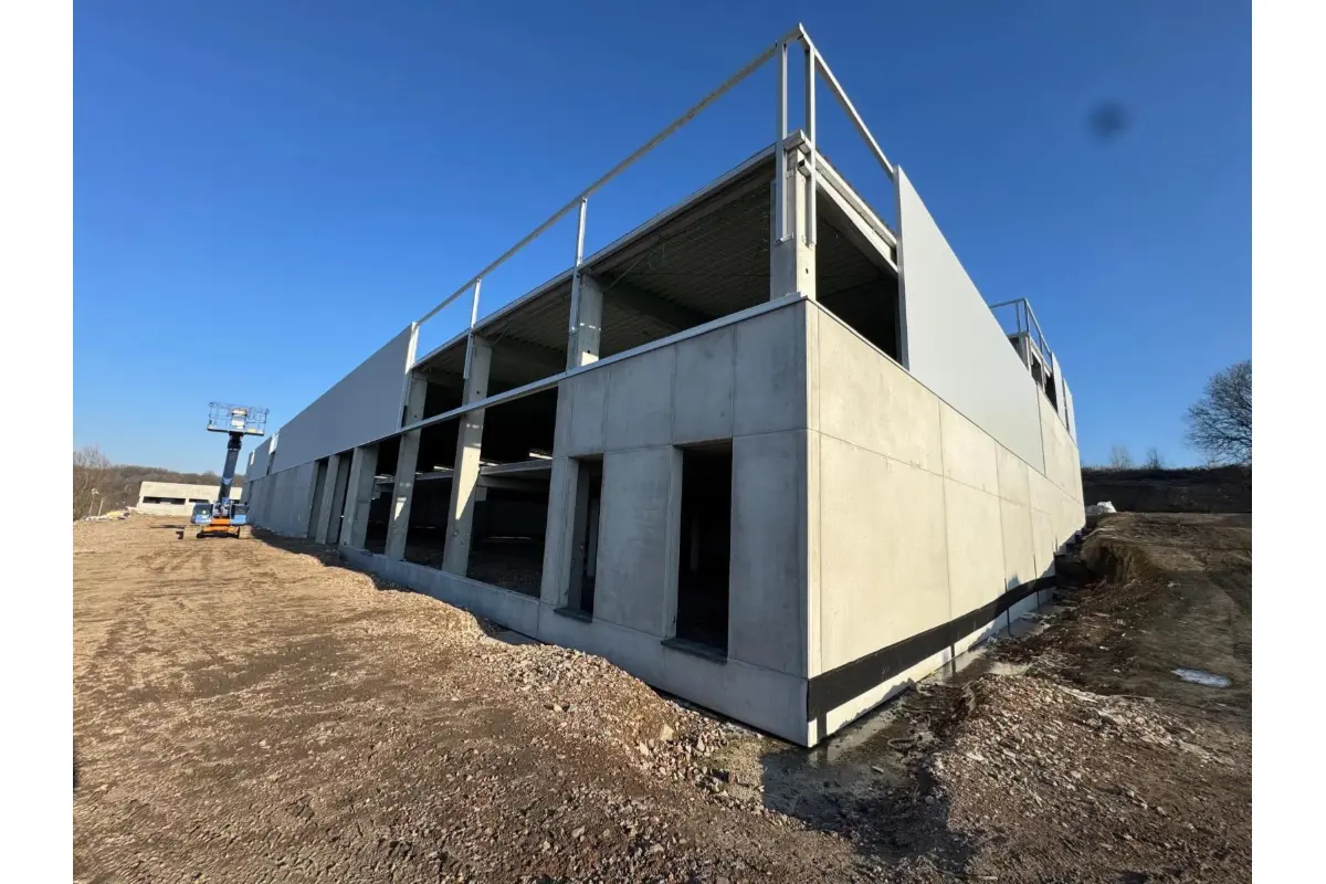 Commerce à louer à Jumet 6040 2500.00€  chambres 200.00m² - annonce 661756