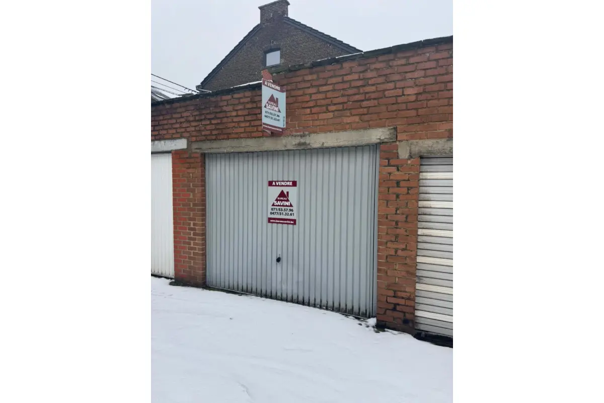 Parking / garage à vendre à Lodelinsart 6042 15000.00€  chambres m² - annonce 661196