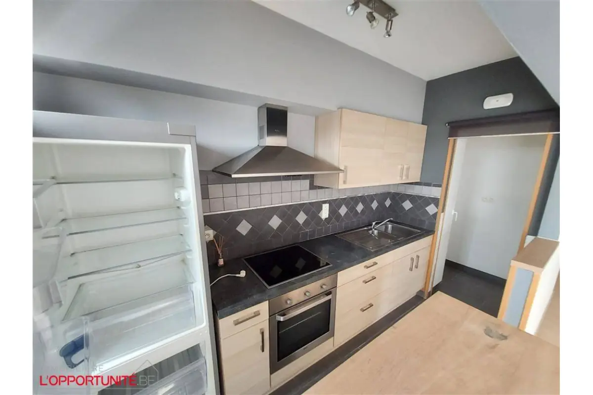 Appartement à vendre à Montignies-sur-Sambre 6061 95000.00€ 1 chambres 60.00m² - annonce 661858