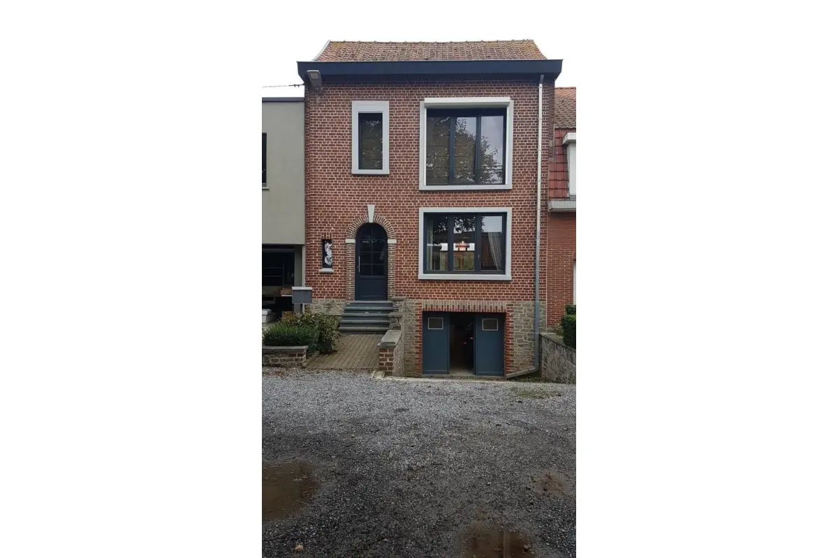 Maison à louer à Tournai 7500 890.00€ 3 chambres 144.00m² - annonce 661334