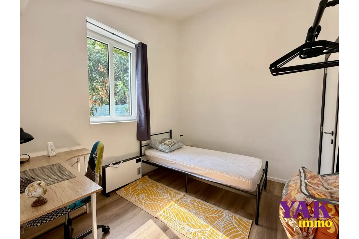 Kot à louer à Charleroi 6000 450.00€ 1 chambres 135.00m² - annonce 661342