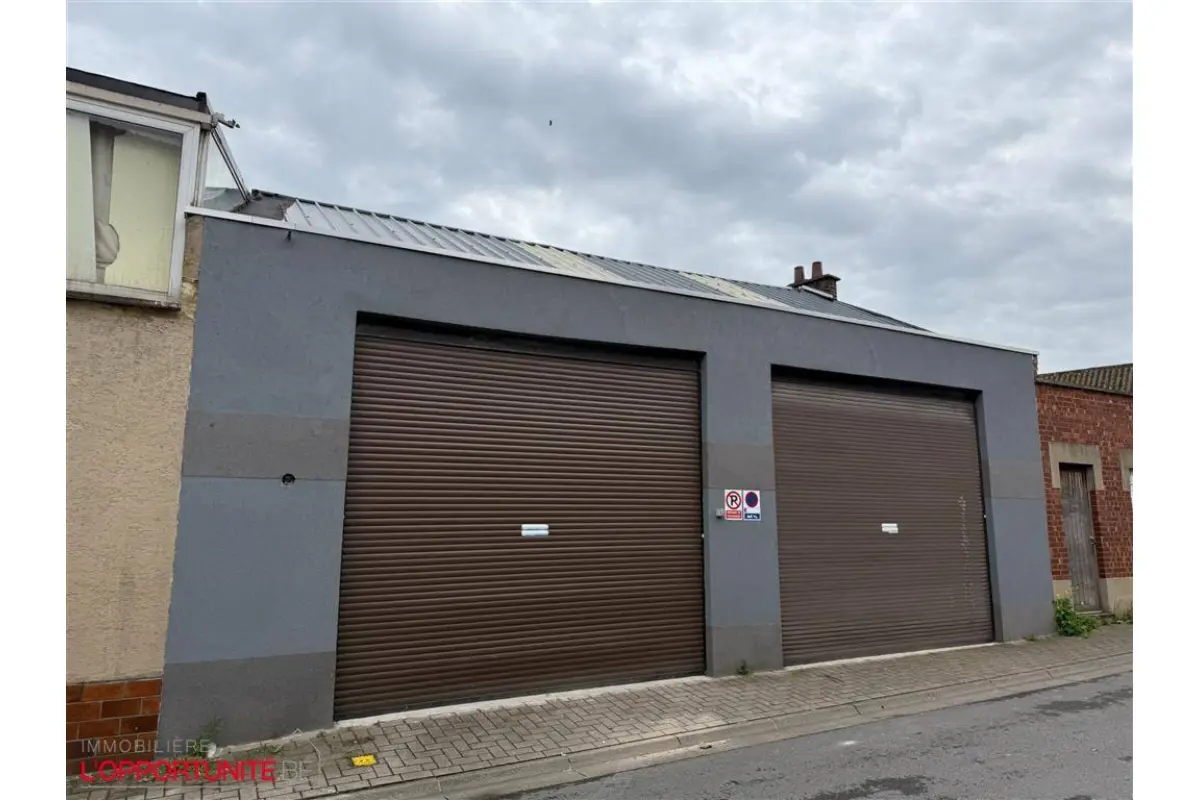 Box à vendre à Châtelet 6200 79000.00€  chambres m² - annonce 661871