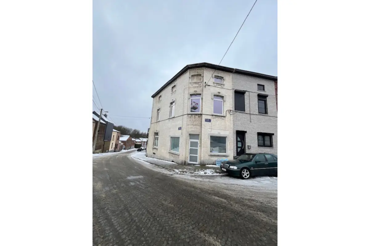 Appartement à louer à Jumet 6040 750.00€ 3 chambres 100.00m² - annonce 677551