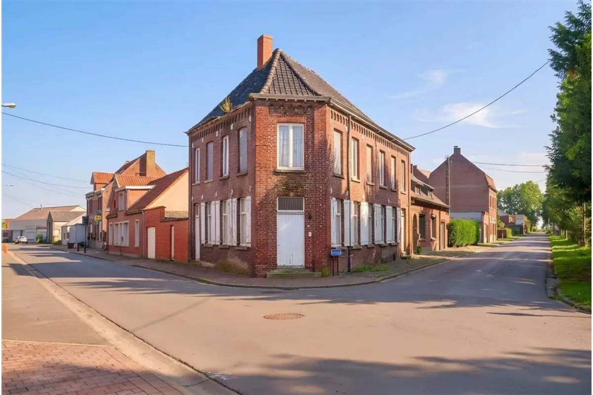 Maison à vendre à Molenbaix 7760 99000.00€ 4 chambres 200.00m² - annonce 663277