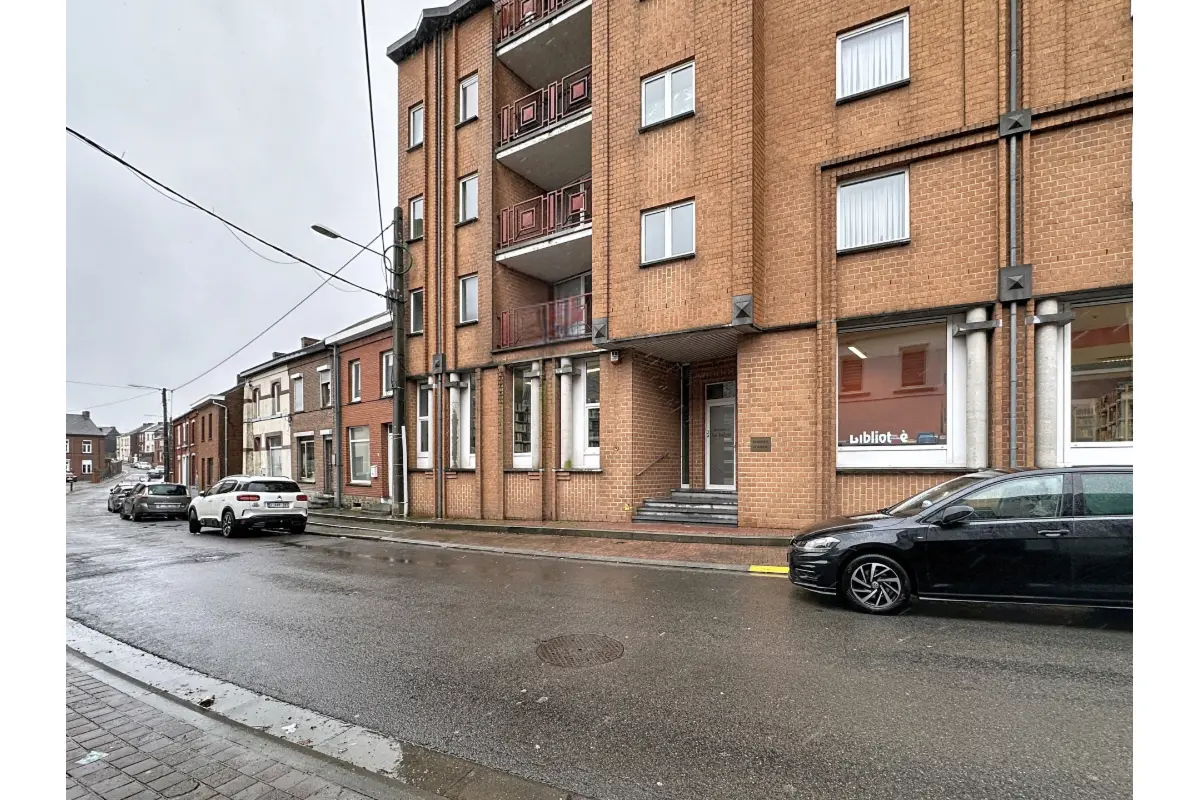 Appartement à  à Anderlues 6150 800.00€ 2 chambres 90.00m² - annonce 663902