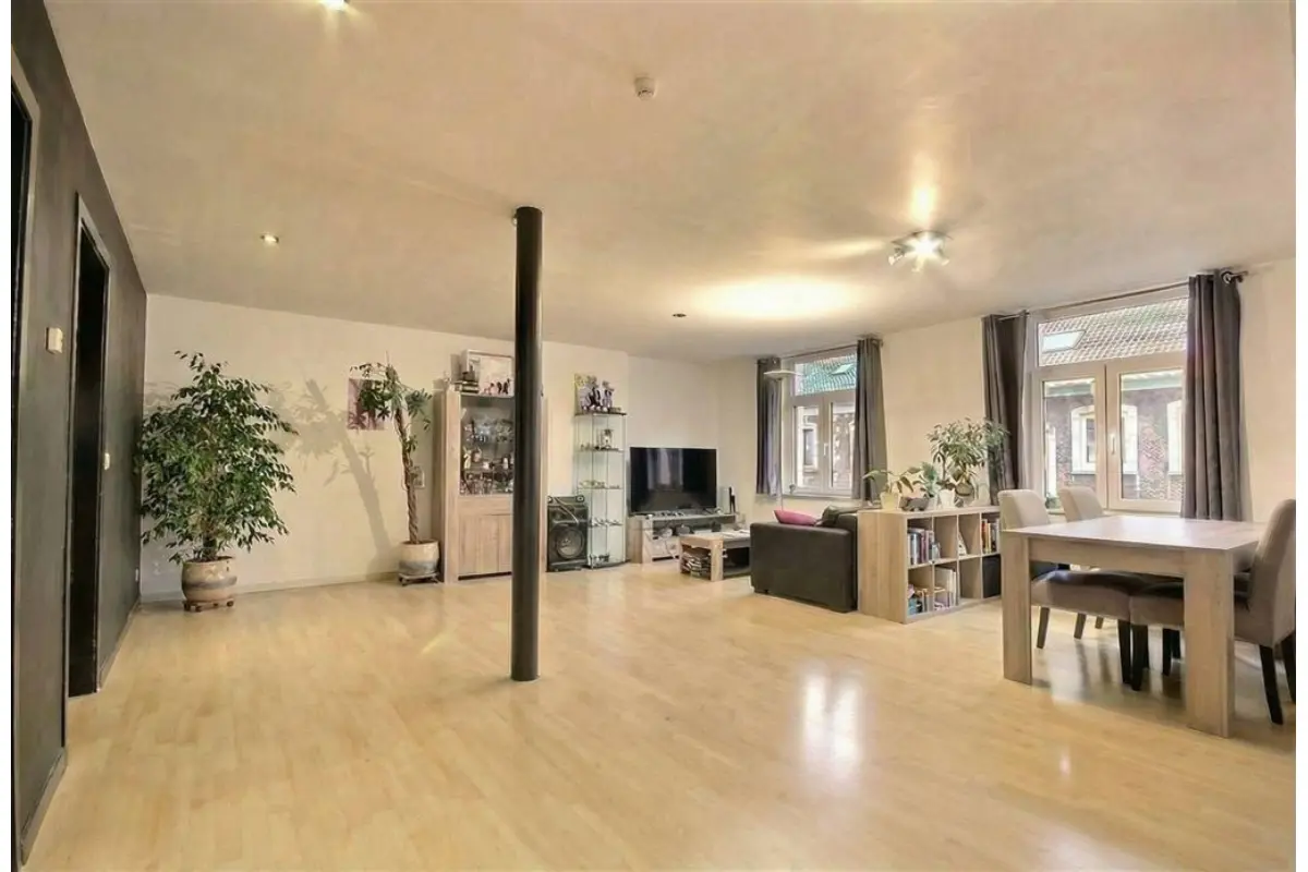 Appartement à vendre à Mouscron 7700 155000.00€ 2 chambres 101.00m² - annonce 663741