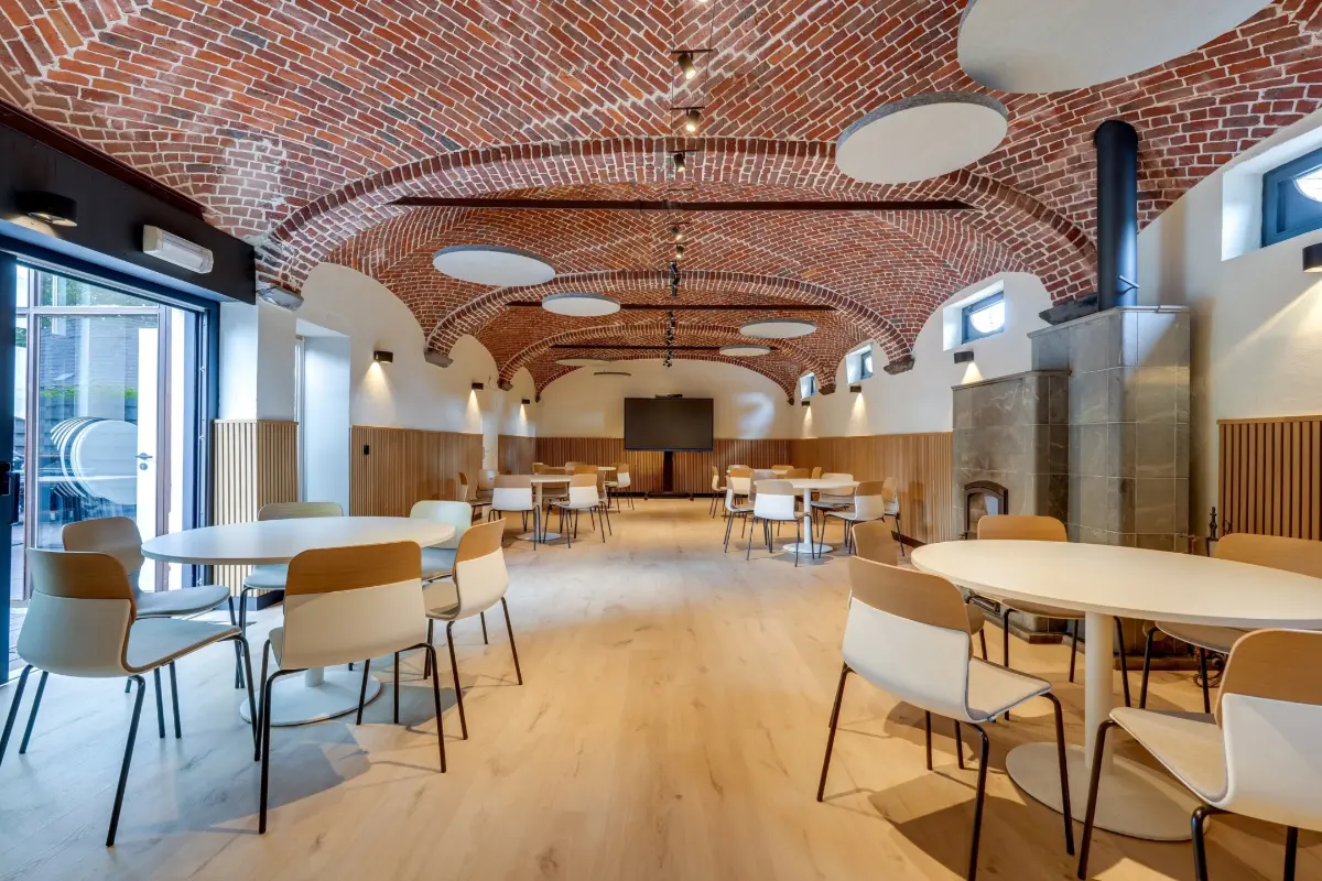 Commerce à vendre à Froyennes 7503 1400000.00€  chambres 735.00m² - annonce 664882