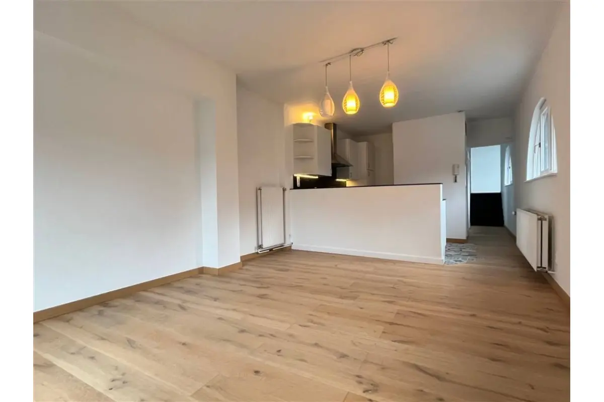 Appartement à louer à Tournai 7500 775.00€ 1 chambres 93.00m² - annonce 666004