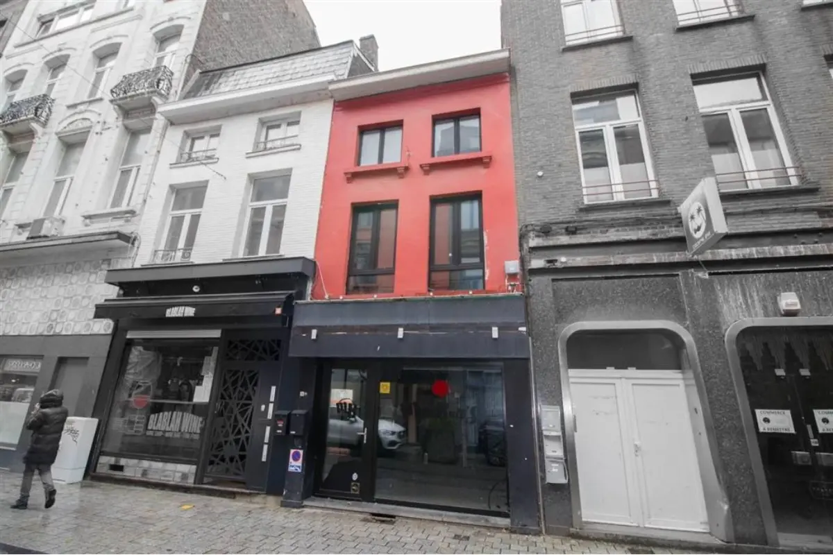 Commerce à louer à Charleroi 6000 1200.00€  chambres m² - annonce 666315