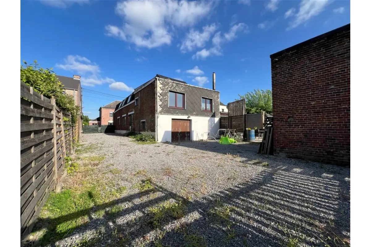 Maison à vendre à Lobbes 6540 169000.00€ 2 chambres 139.00m² - annonce 666309