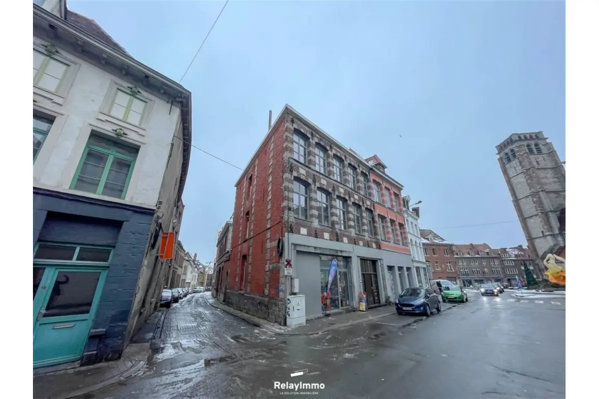 Immeuble de rapport - Immeuble à appartement à vendre à Tournai 7500 295000.00€ 2 chambres 229.00m² - annonce 666205