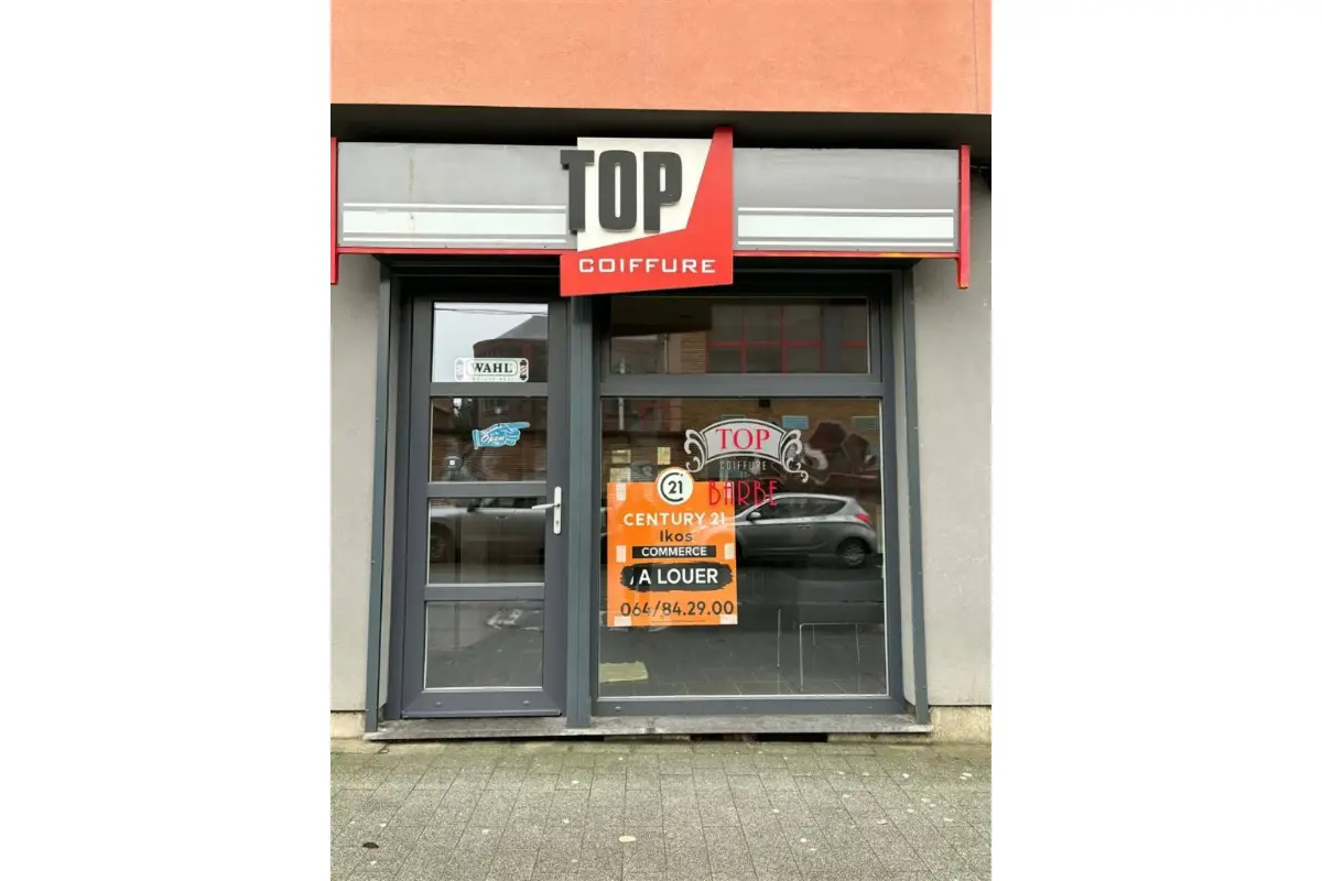 Commerce à louer à La Louvière 7100 700.00€  chambres m² - annonce 667514