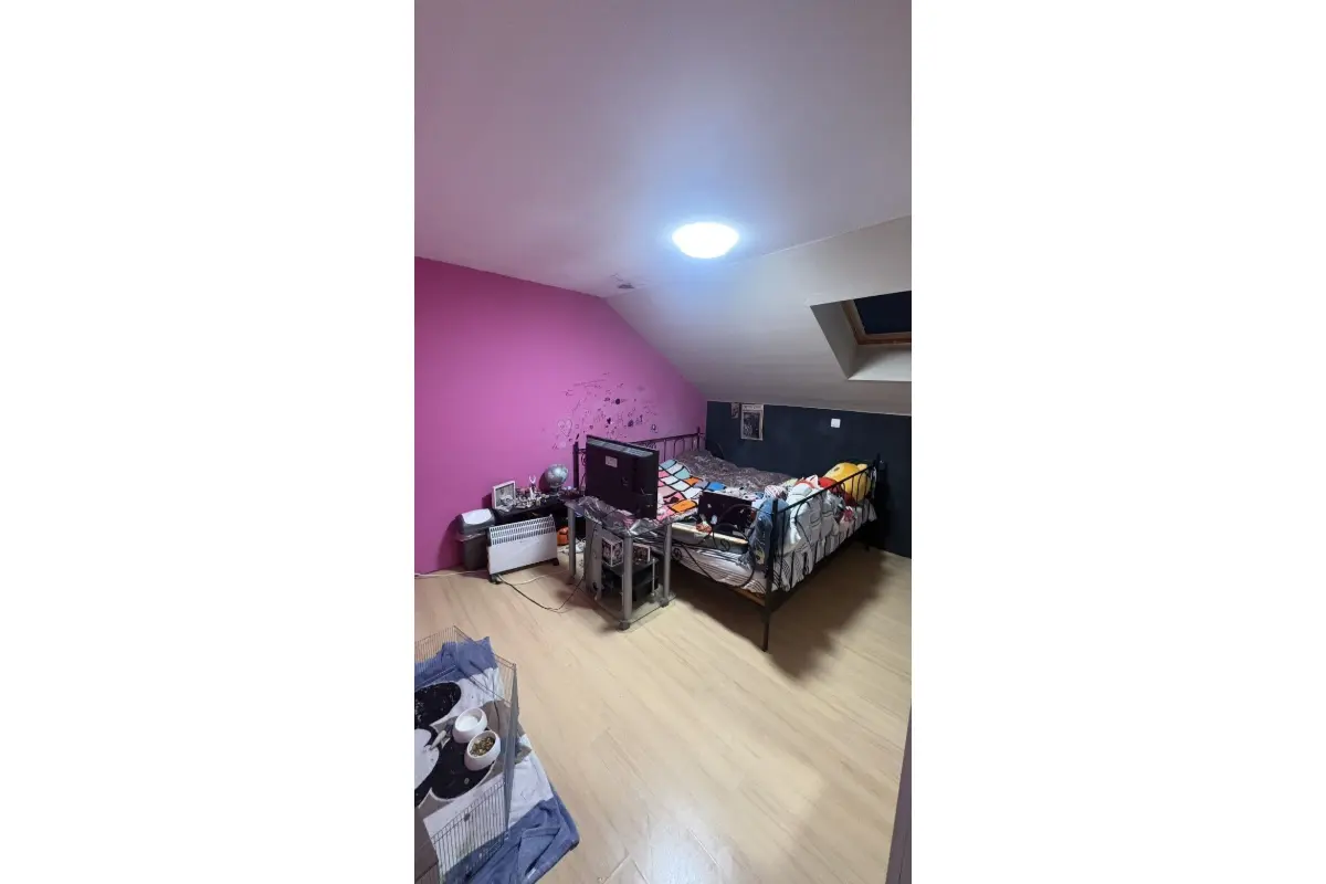 Maison à vendre à Roux 6044 155000.00€ 3 chambres 130.00m² - annonce 667263