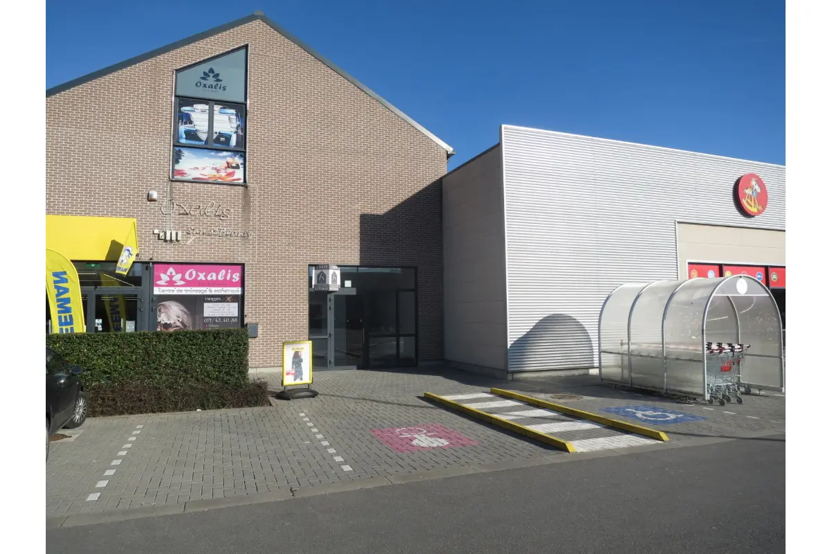 Commerce à louer à Gozée 6534 1200.00€  chambres 118.00m² - annonce 668140