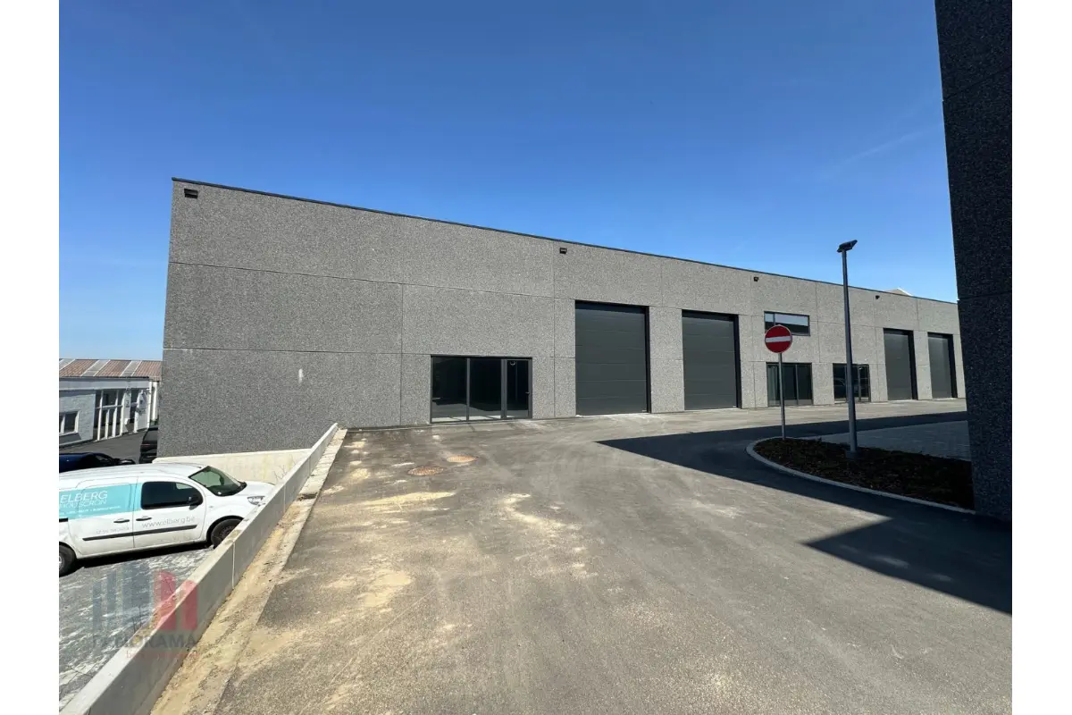 Commerce à vendre à Mouscron 7700 498000.00€  chambres 352.00m² - annonce 667834