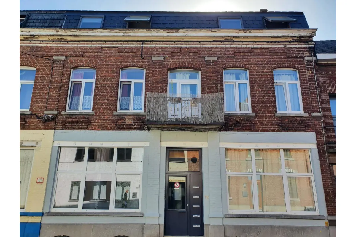 Immeuble mixte à vendre à Mons 7000 375000.00€ 6 chambres 370.00m² - annonce 670525