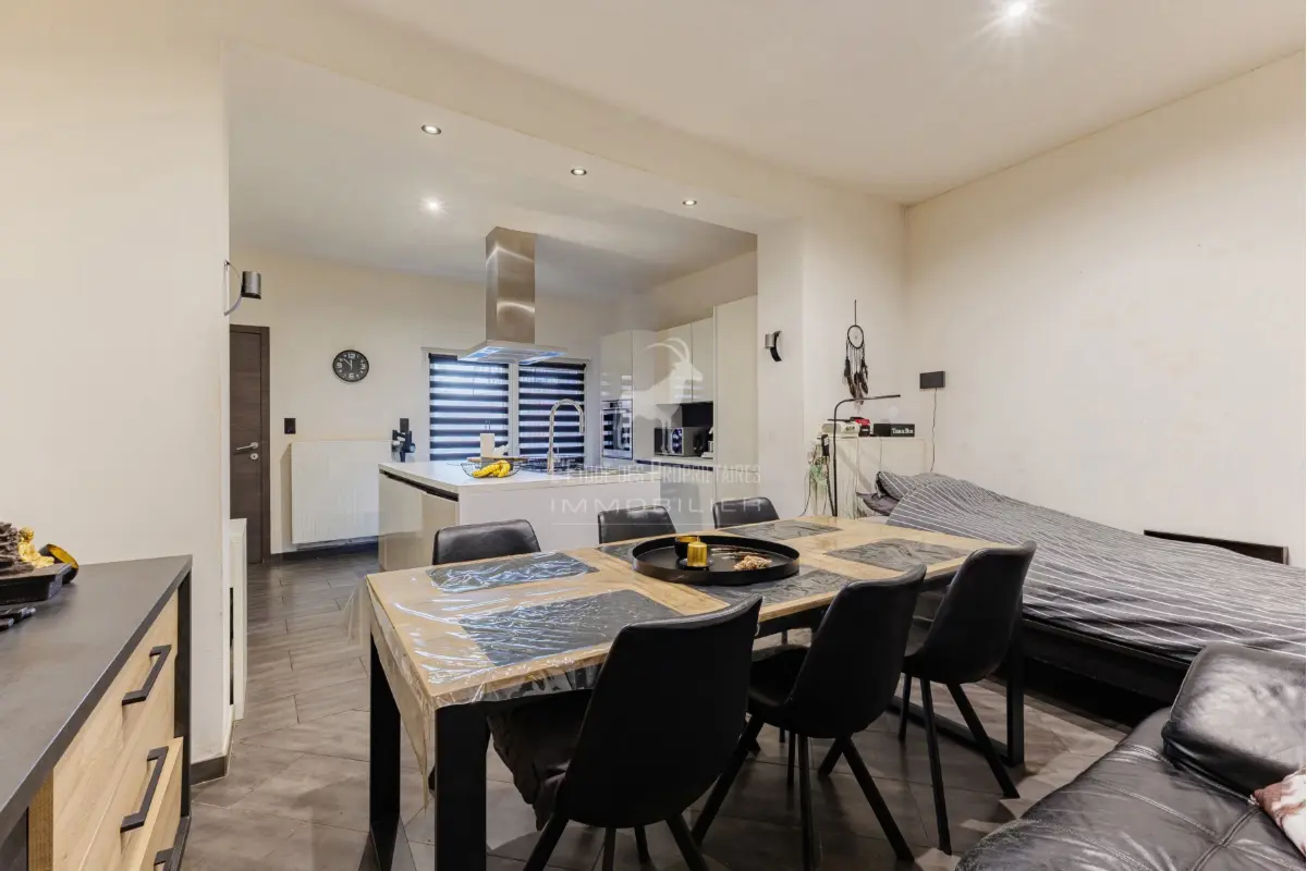 Maison à vendre à Strépy-Bracquegnies 7110 229000.00€ 4 chambres 124.00m² - annonce 671157