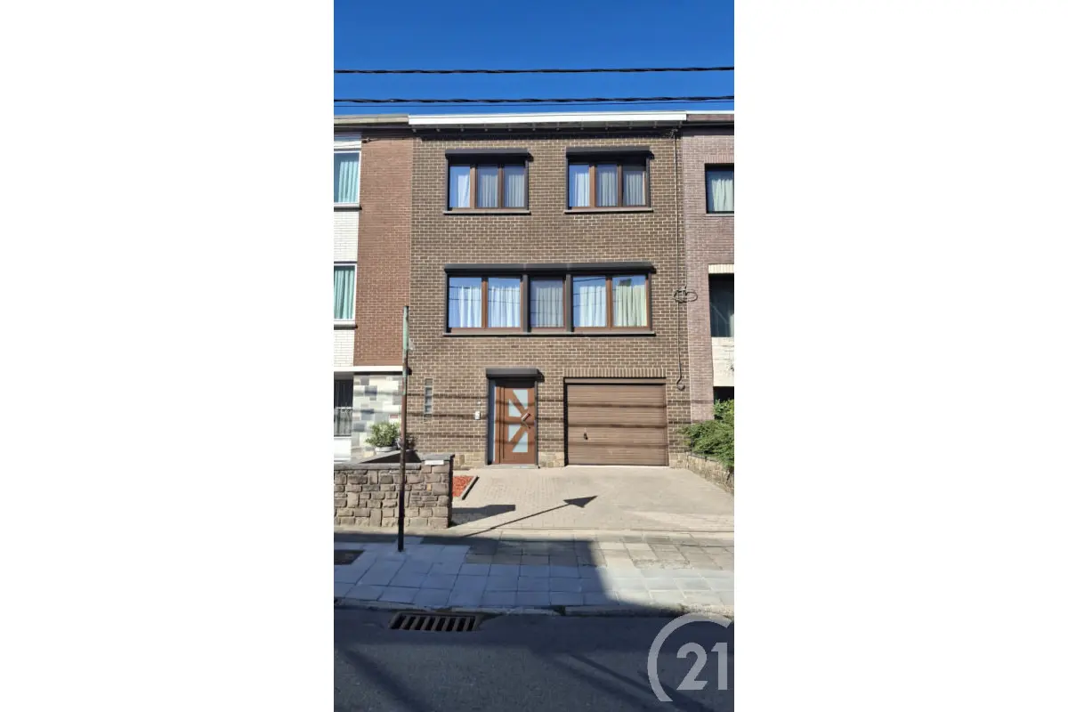 Maison à vendre à Gilly 6060 239000.00€ 3 chambres 139.00m² - annonce 671173