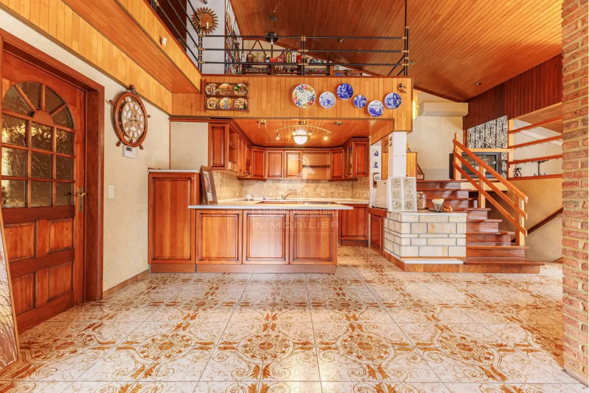 Appartement à vendre à Trazegnies 6183 229999.00€ 3 chambres 272.00m² - annonce 671154