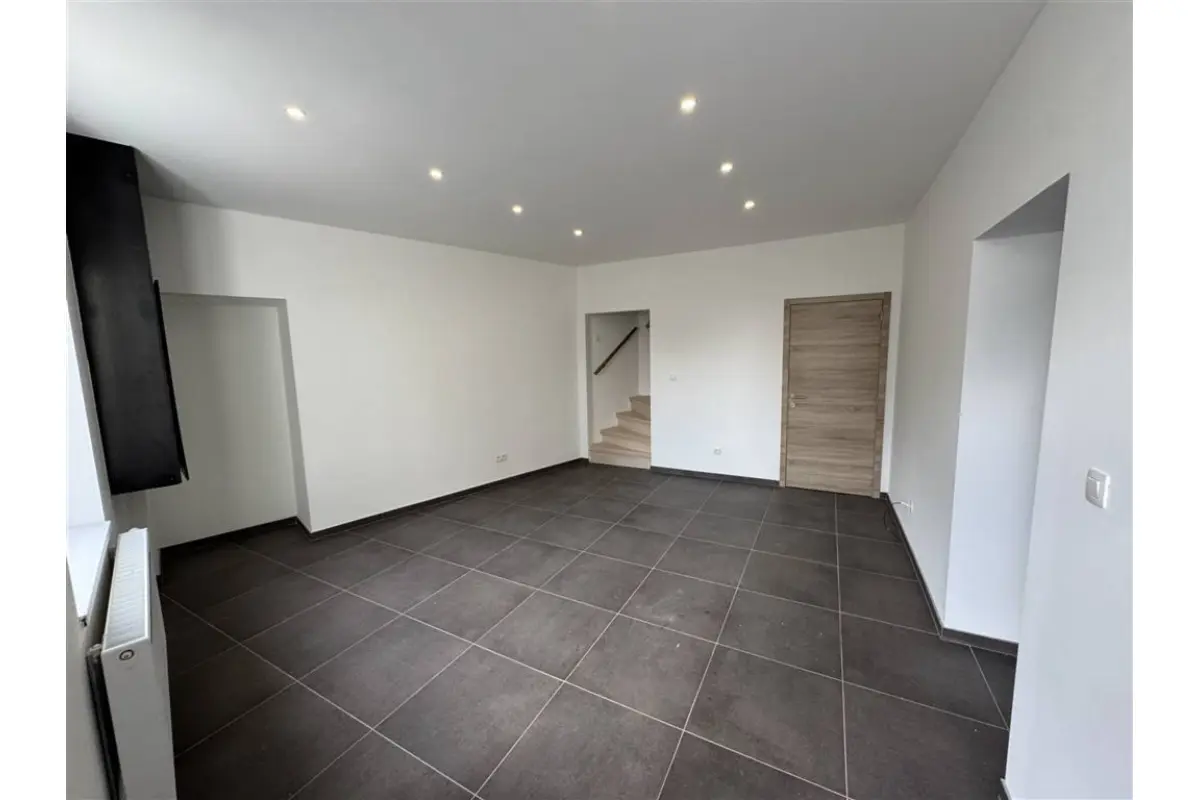 Maison à louer à Stambruges 7973 1100.00€ 2 chambres 147.00m² - annonce 669644