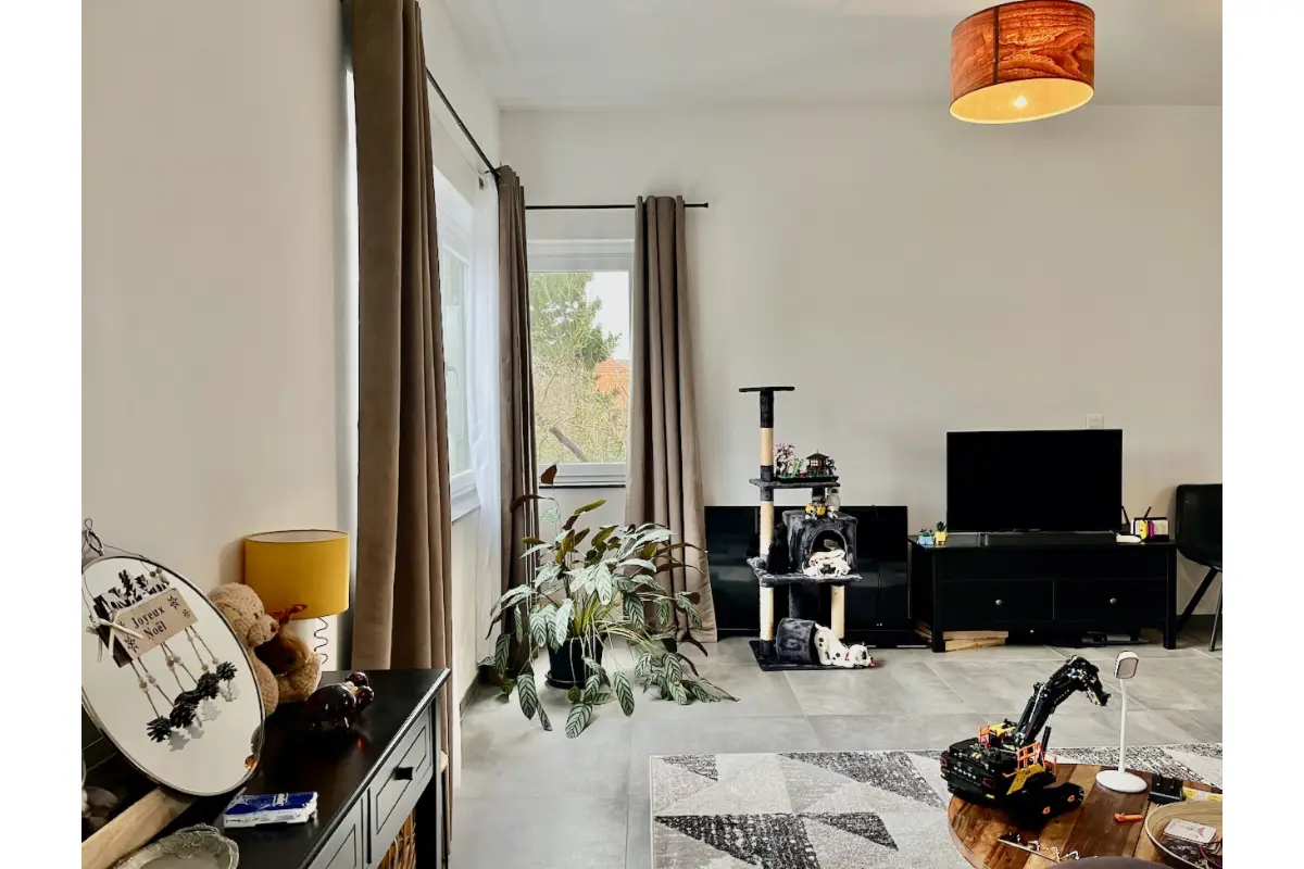 Triplex à vendre à Sirault 7332 260000.00€ 3 chambres 160.00m² - annonce 669541