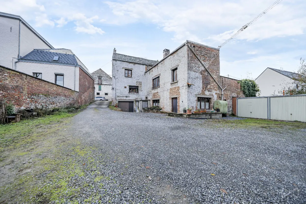 Maison à  à Hyon 7022 250000.00€ 5 chambres 171.00m² - annonce 669536