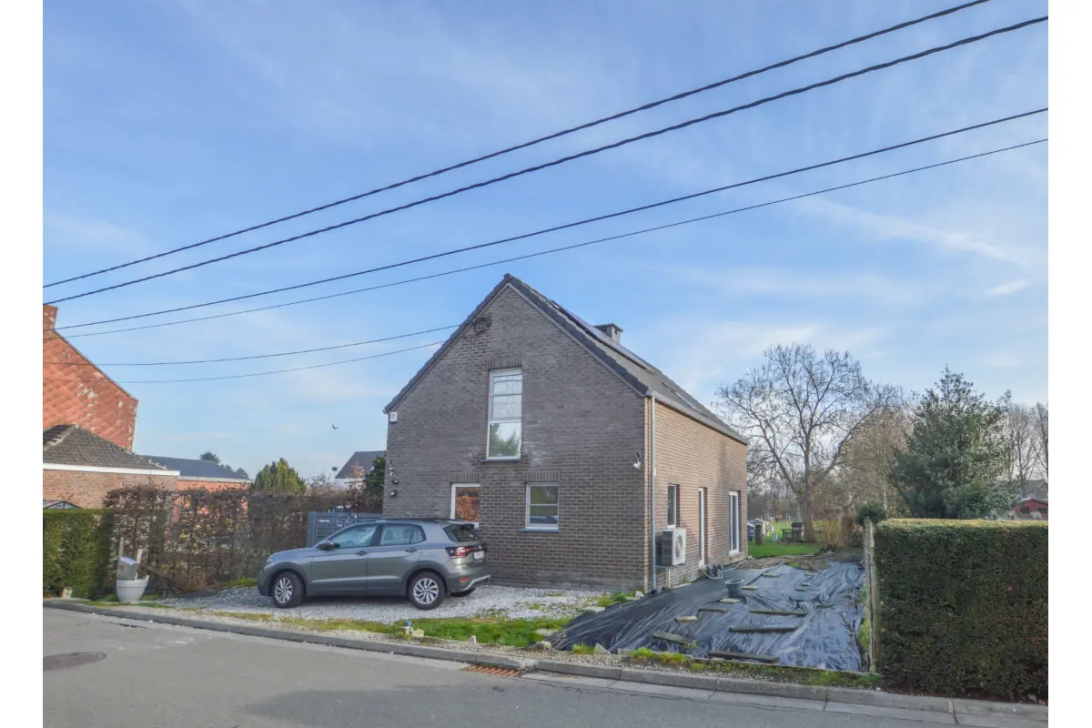 Maison à vendre à Ransart 6043 295000.00€ 2 chambres 133.00m² - annonce 669946