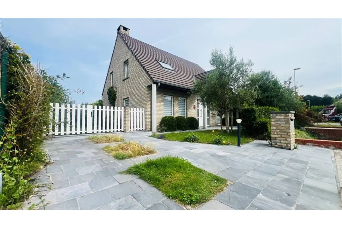 Maison à vendre à Templeuve 7520 468000.00€ 5 chambres 235.00m² - annonce 671723