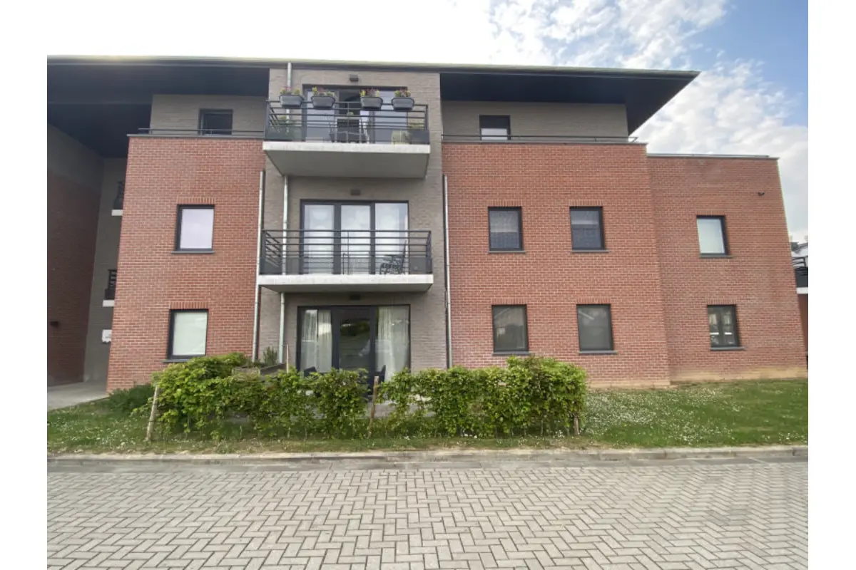 Appartement à louer à Enghien 7850 815.00€ 1 chambres 55.00m² - annonce 672257