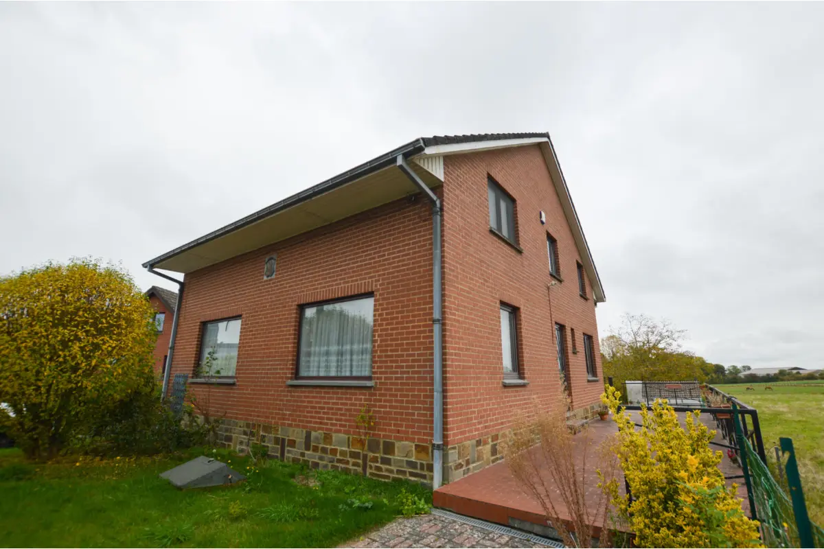 Maison à vendre à Wanfercée-Baulet 6224 330000.00€ 4 chambres 152.00m² - annonce 673065