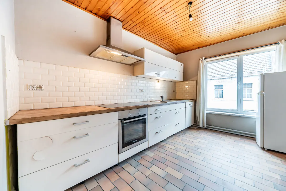 Immeuble mixte à vendre à Basècles 7971 150000.00€ 3 chambres 324.00m² - annonce 672887