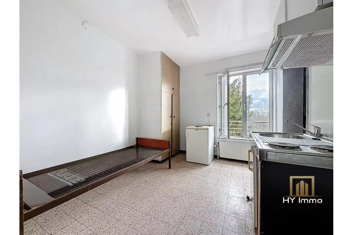 Appartement à louer à Les Bons Villers 6210 575.00€ 3 chambres m² - annonce 673444