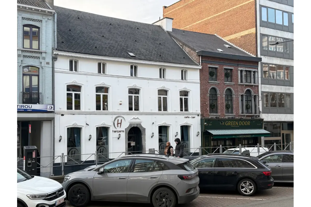 Maison à vendre à Charleroi 6000 1500000.00€  chambres m² - annonce 674107