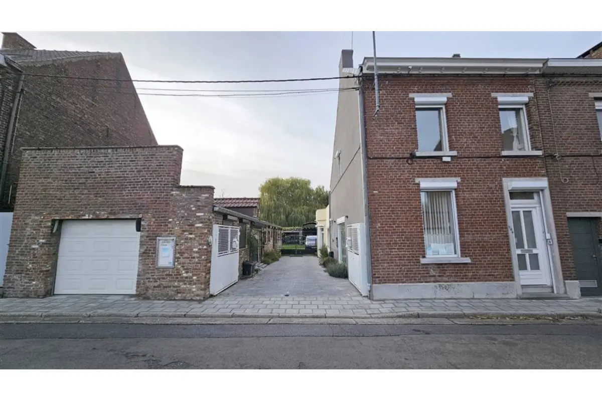 Maison à  à Dour 7370 320000.00€ 5 chambres 310.00m² - annonce 675619