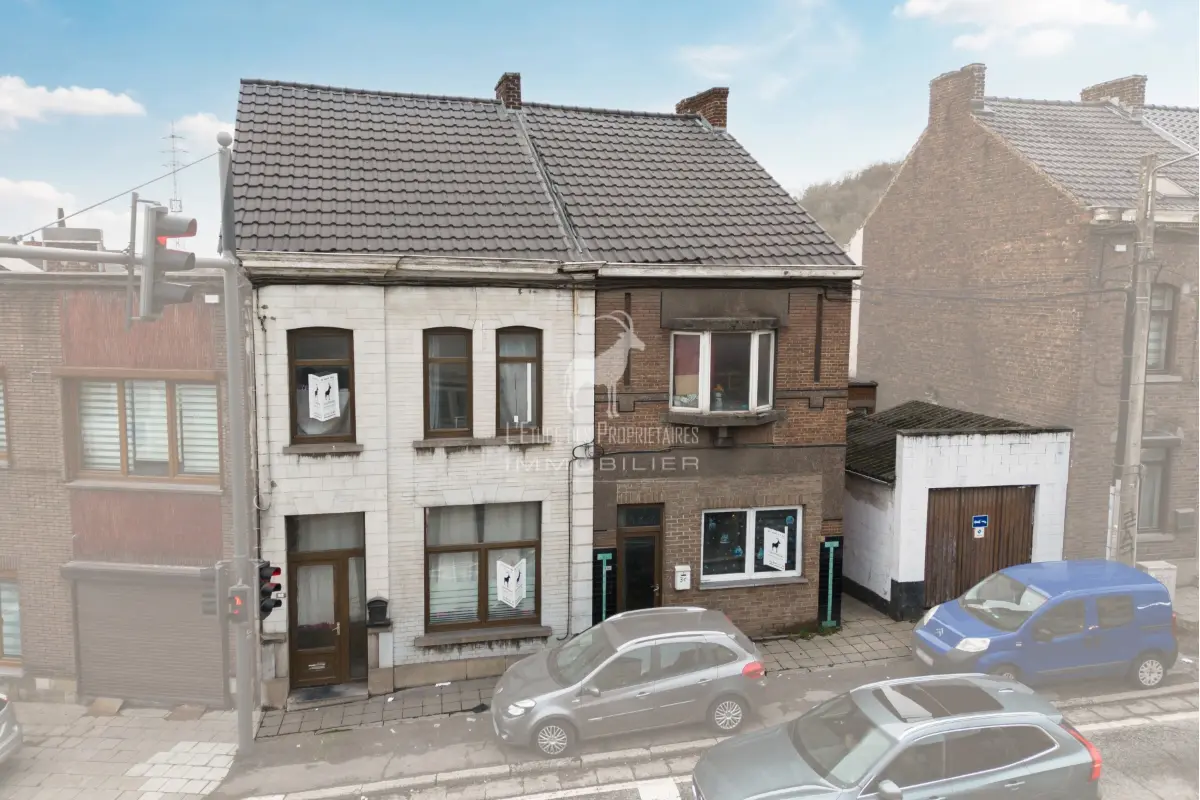 Immeuble de rapport - Immeuble à appartement à vendre à Farciennes 6240 384999.00€ 7 chambres 250.00m² - annonce 675190