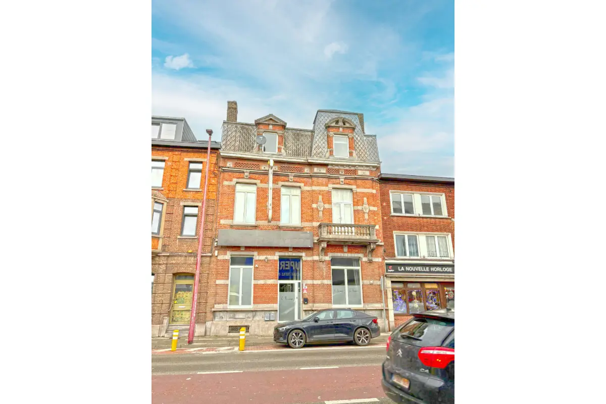 Immeuble mixte à vendre à Gilly 6060 280000.00€ 6 chambres 459.00m² - annonce 675189