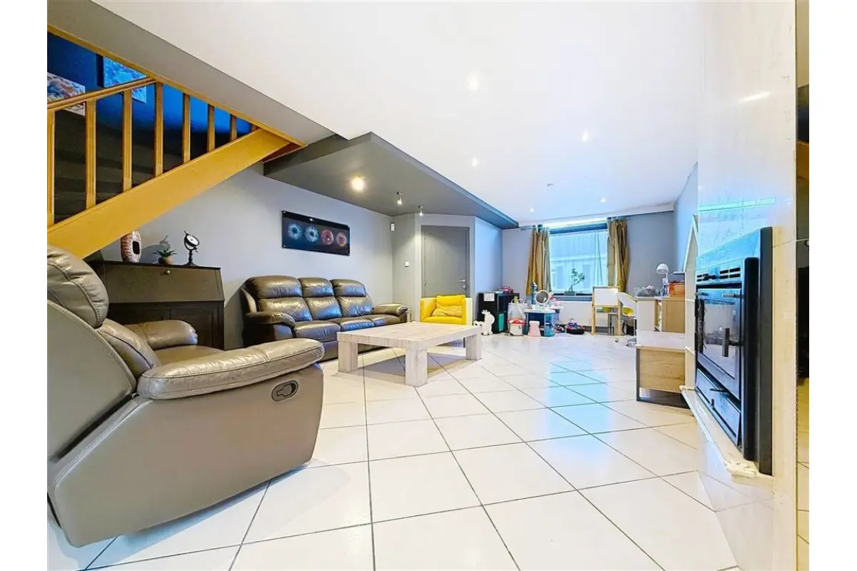 Maison à vendre à Evregnies 7730 319000.00€ 3 chambres 204.00m² - annonce 675242