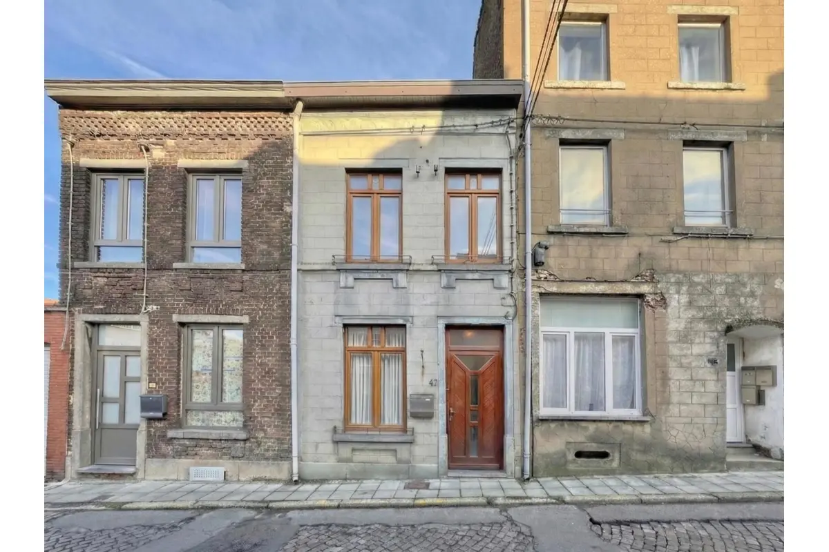 Maison à  à Charleroi 6000 119000.00€ 2 chambres m² - annonce 675221