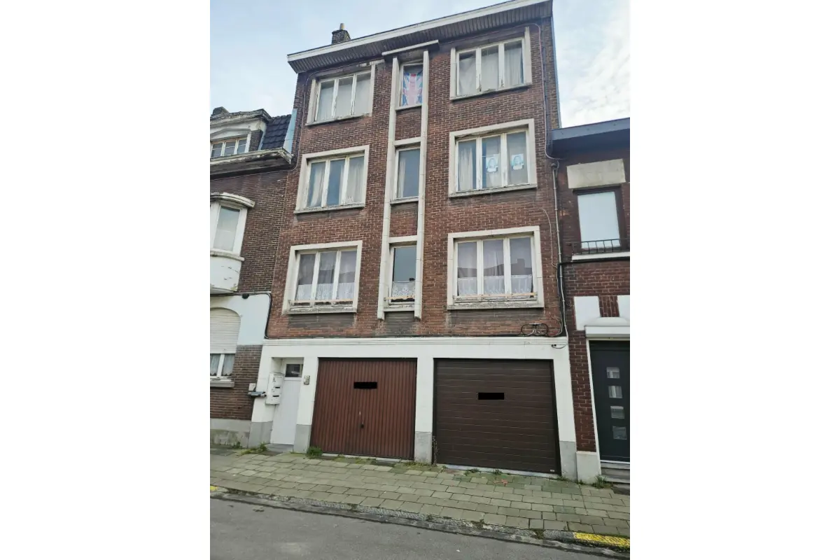 Maison à vendre à Charleroi 6000 180000.00€ 3 chambres m² - annonce 676669